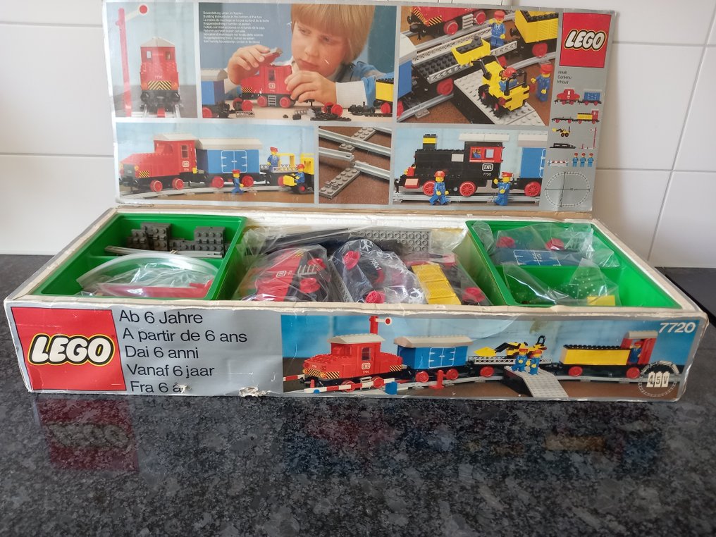 Lego - 7720 - Batterij goederentrein 4.5 Volt met bulldozer  en laadheuvel - 1970-1980 - Danimarca #2.1