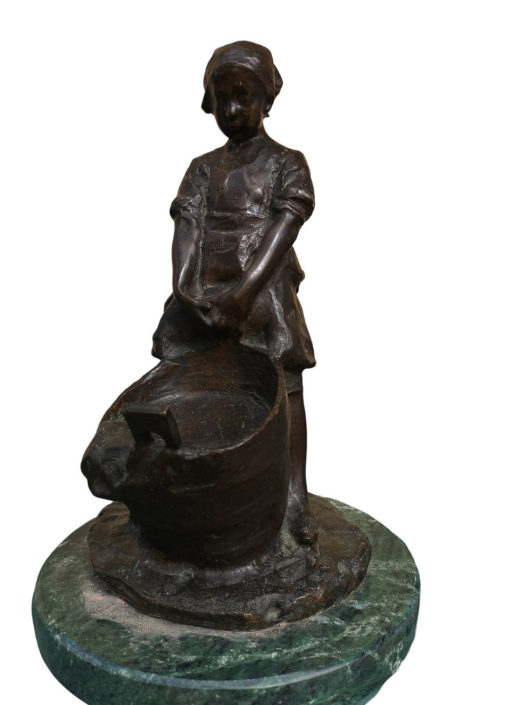 Elia Sala (1864 - 1920) - Escultura, L'acquaiola - 40 cm - Bronze patinado #1.1