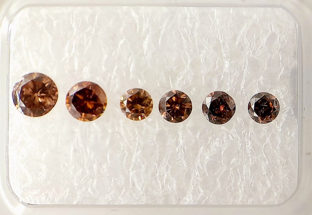 6 pcs Diamante  (Colorido natural)  - 0.62 ct - Redondo - Fancy deep, Fancy intense Vários tons de laranja - I1, I2 - Antwerp Laboratory for Gemstone Testing (ALGT) #1.1