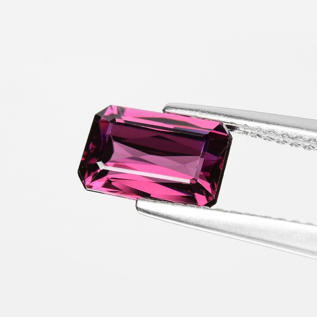 No Reserve Price Pink, Violet Spinel  - 2.13 ct - Antwerp Laboratory for Gemstone Testing (ALGT) #2.1