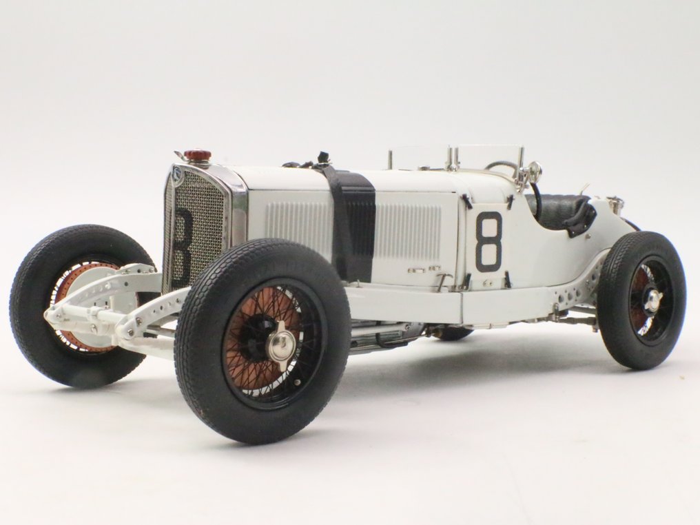 CMC 1:18 - Modelbil - Mercedes-Benz SSKL German Grand Prix 1931 - Begrænset udgave #2.1