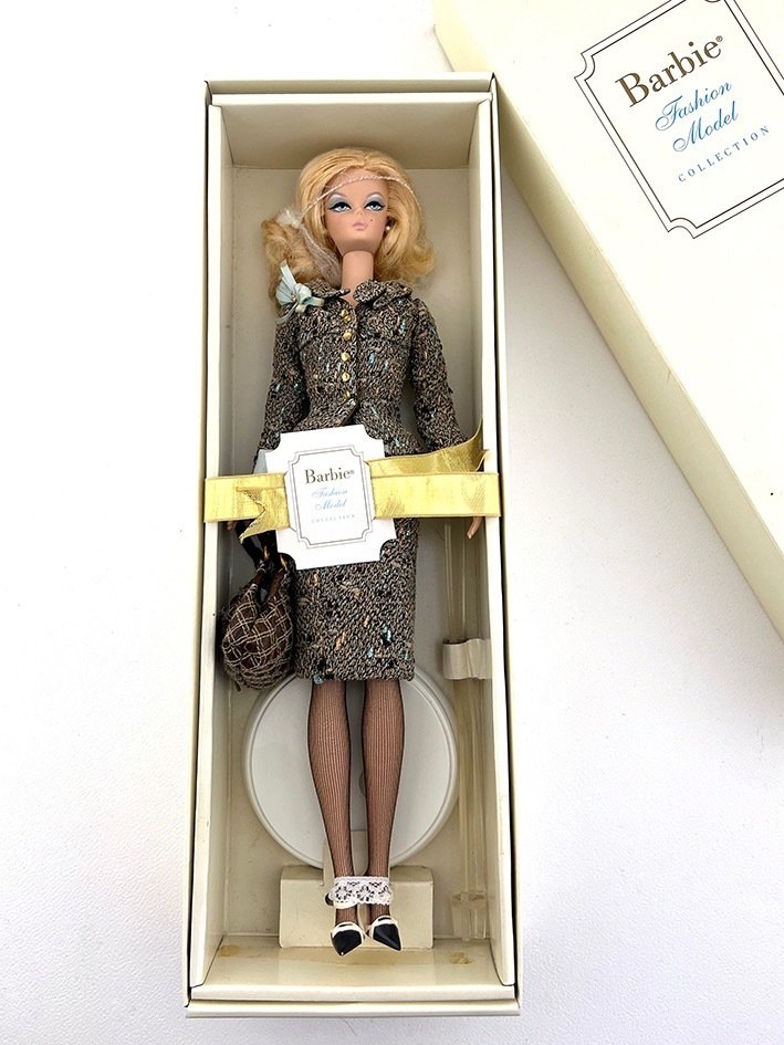 Mattel  - Barbie-Puppe Fashion Model Collection "Tweed Indeed" Silkstone Body - 2000-2010 #1.1