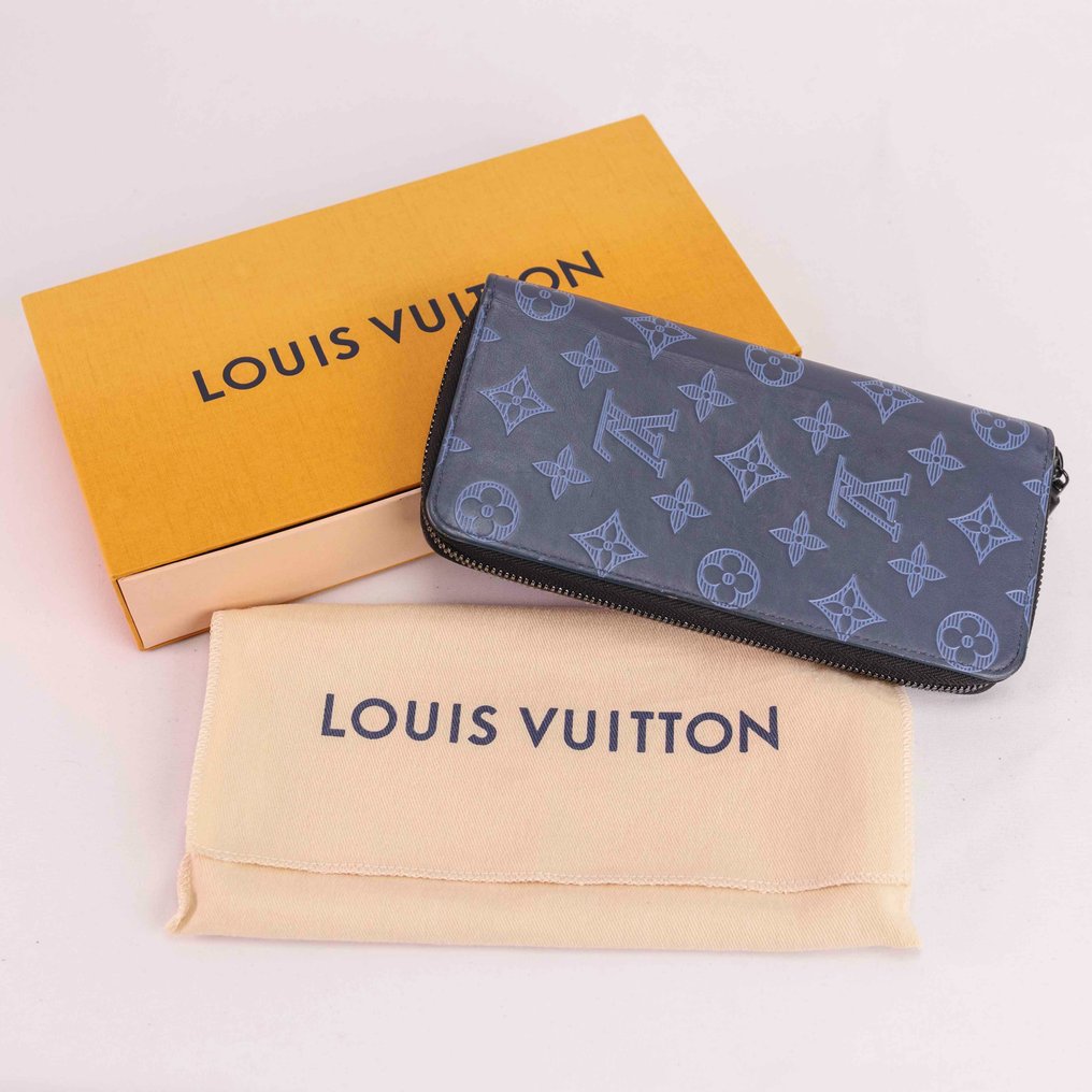 Louis Vuitton - Monogram Shadow Zippy wallet vertical M80423 Navy blue Round-Zip-Wallet - Billetera #1.1