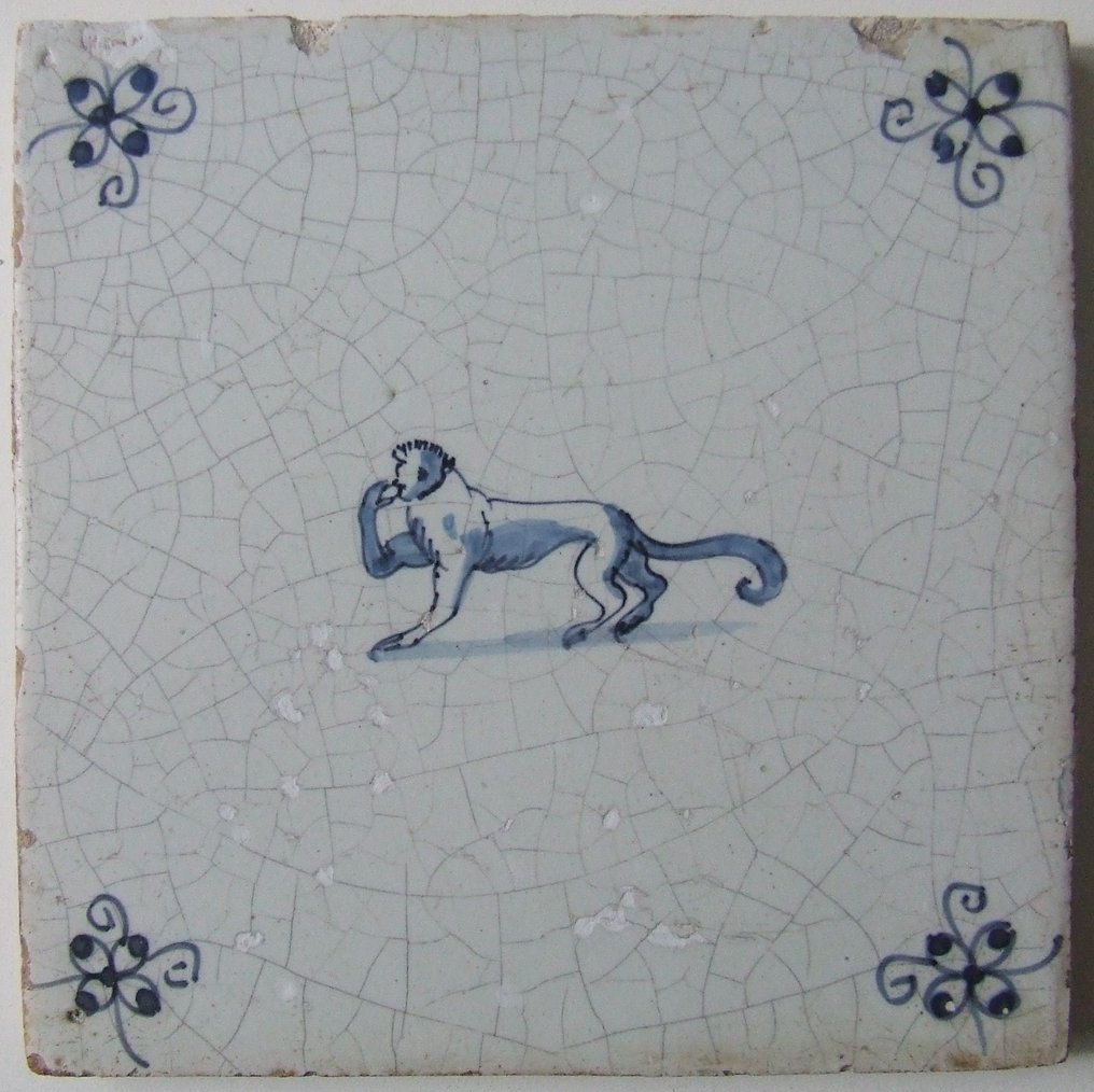  瓦 - 瓷砖上有一只正在吃东西的猴子 - 1650-1700年  #1.1