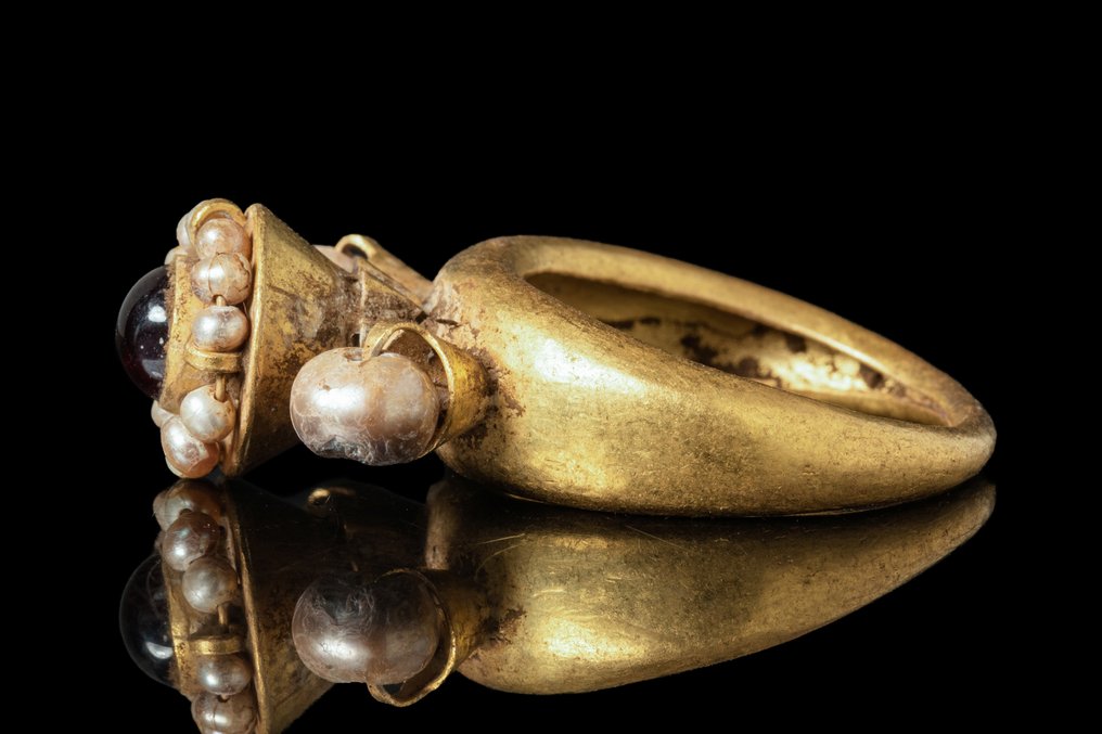 Byzantinsk Guldring med granat og perler - fantastisk! #2.2
