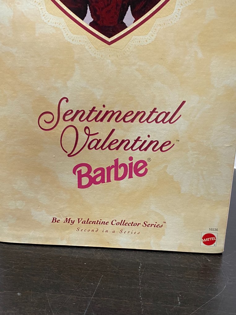 Mattel  - Bambola Barbie Sentimental Valentine Hallmark Exclusive Special Edition #16536 (1996) #3.1