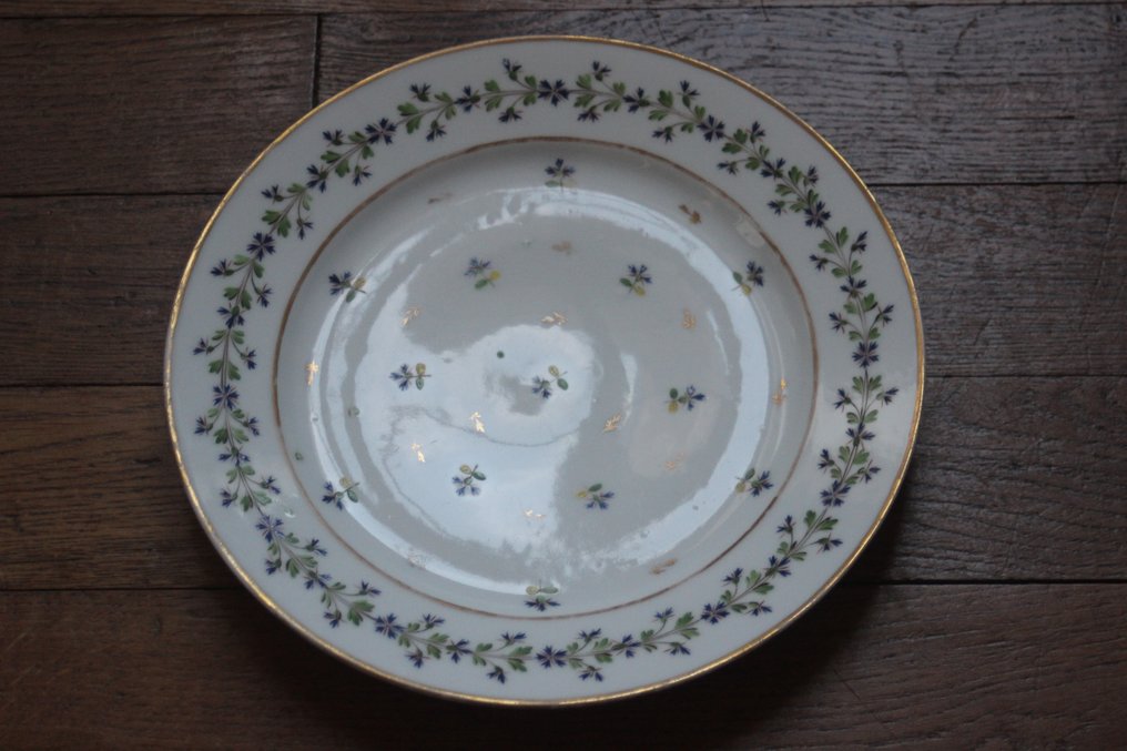 2 assiettes en porcelaine de Paris - XVIIIe - guirlande, barbeaux et or - Tallerken (2) - Porcelæn #2.1