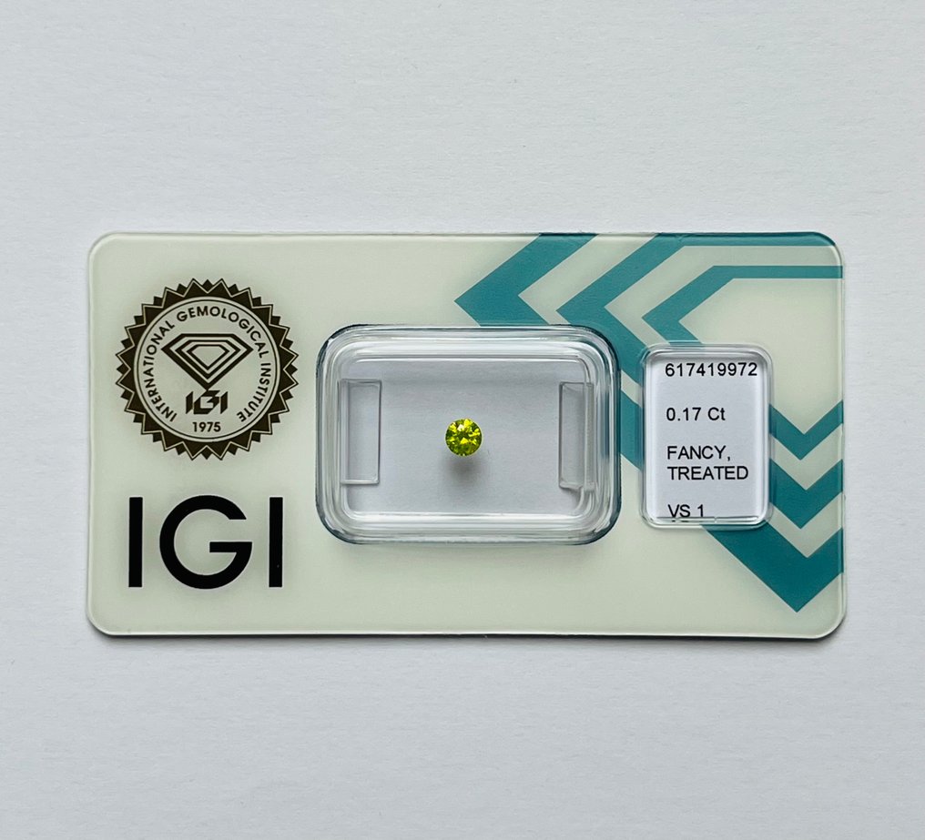 1 pcs Diamond  (Colour-treated)  - 0.17 ct - Round - Fancy vivid Greenish Yellow - VS1 - International Gemological Institute (IGI) #1.1