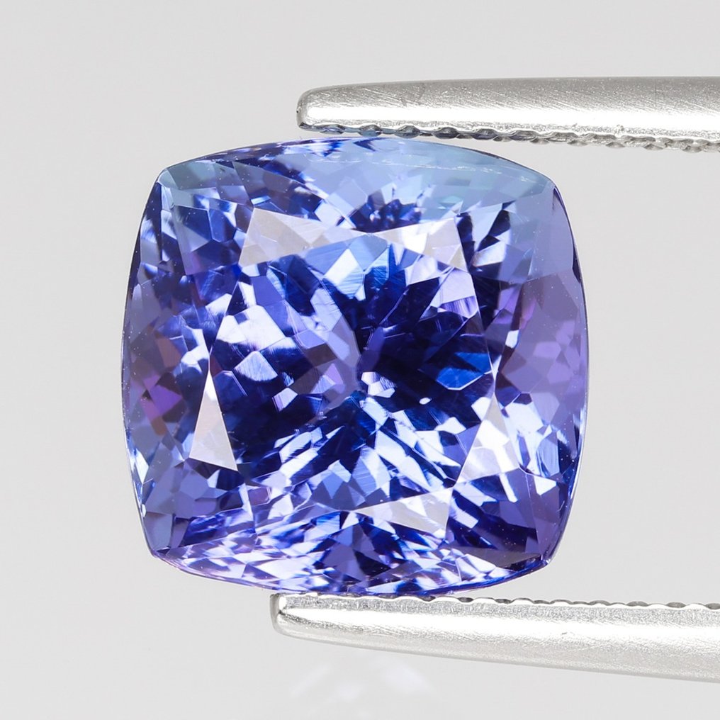 紫罗兰色, 蓝色 坦桑石  - 7.06 ct - 国际宝石研究院（IGI） #1.1