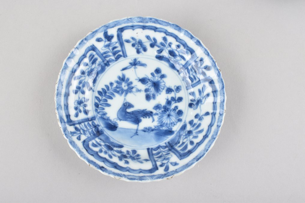 Tea bowl - A CHINESE BLUE AND WHITE TEA BOWL DECORATED WITH A BIRD - Porcelain #2.1