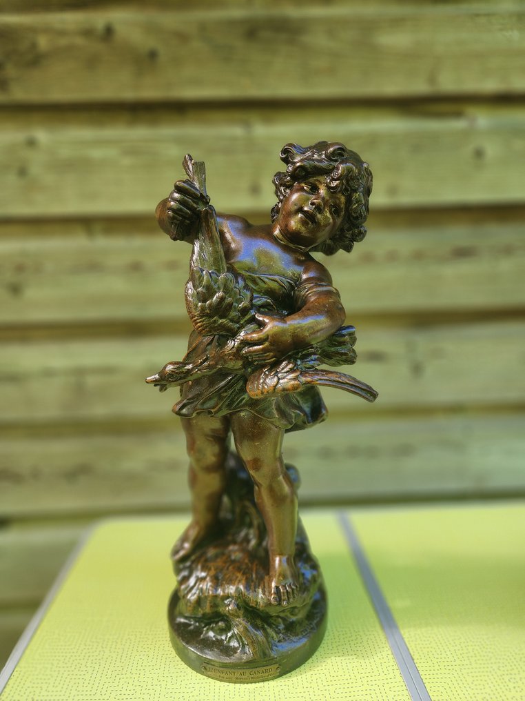 Auguste Moreau (1834-1917) - 雕塑, L'Enfant au Canard - 42 cm - 粗锌 #2.1