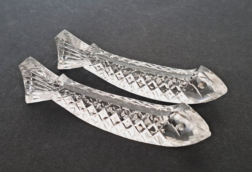 Veitsenpidike (12) - Unieke Art Deco kristallen messenleggers in de vorm v/e vis, in originele etui - Kristalli #3.1