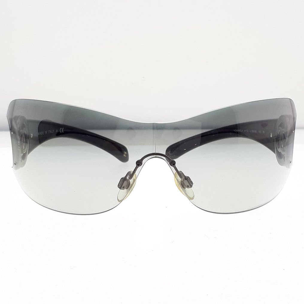 Chanel - Shield Rimless and Black Temples with Chanel Logo Details - Gafas de sol #2.1
