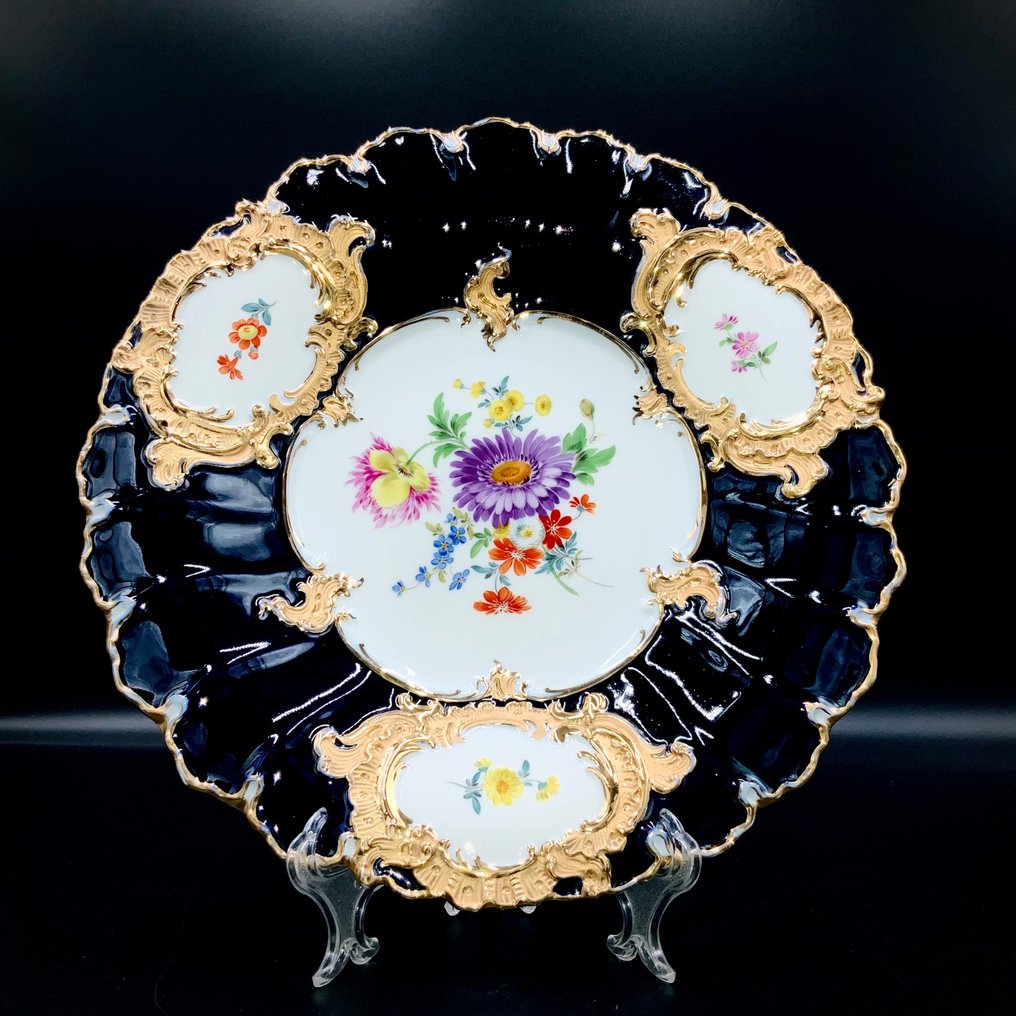 E.A.Leuteritz - Meissen - Sumptuous Ceremonial Plate (30 cm) - Cobalt Blue - Tányér - Kézzel festett porcelán #1.1