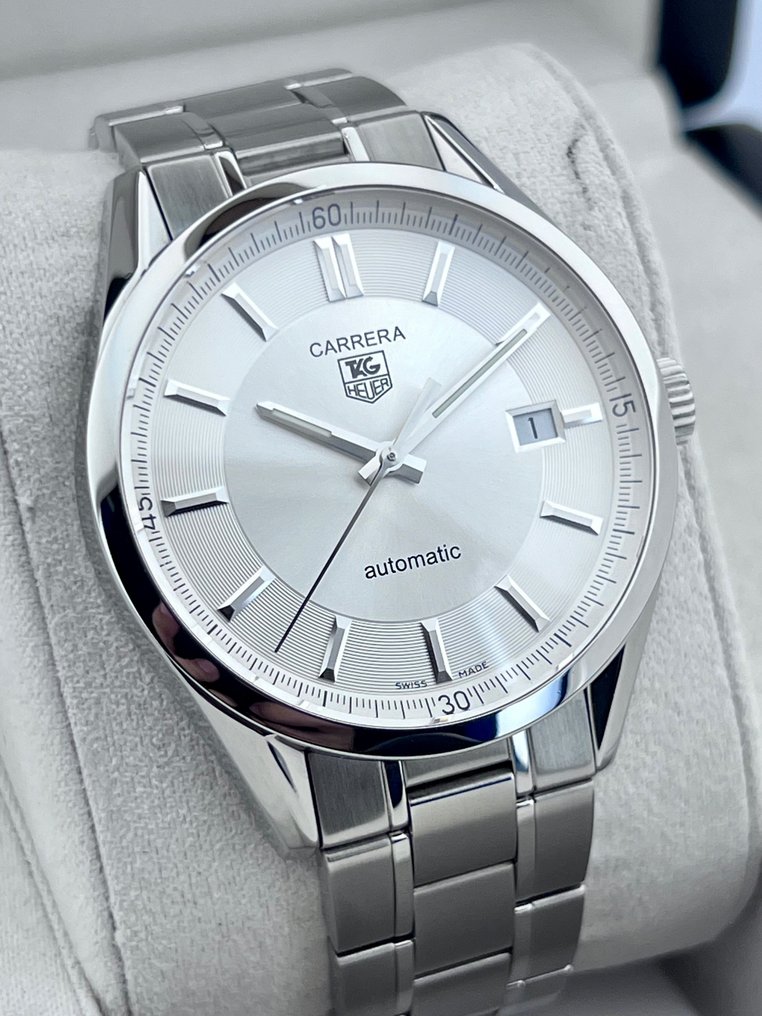 TAG Heuer - Carrera Automatic Date Calibre 5 - - WV211A-3 - Homme - 2011-aujourd'hui #2.1