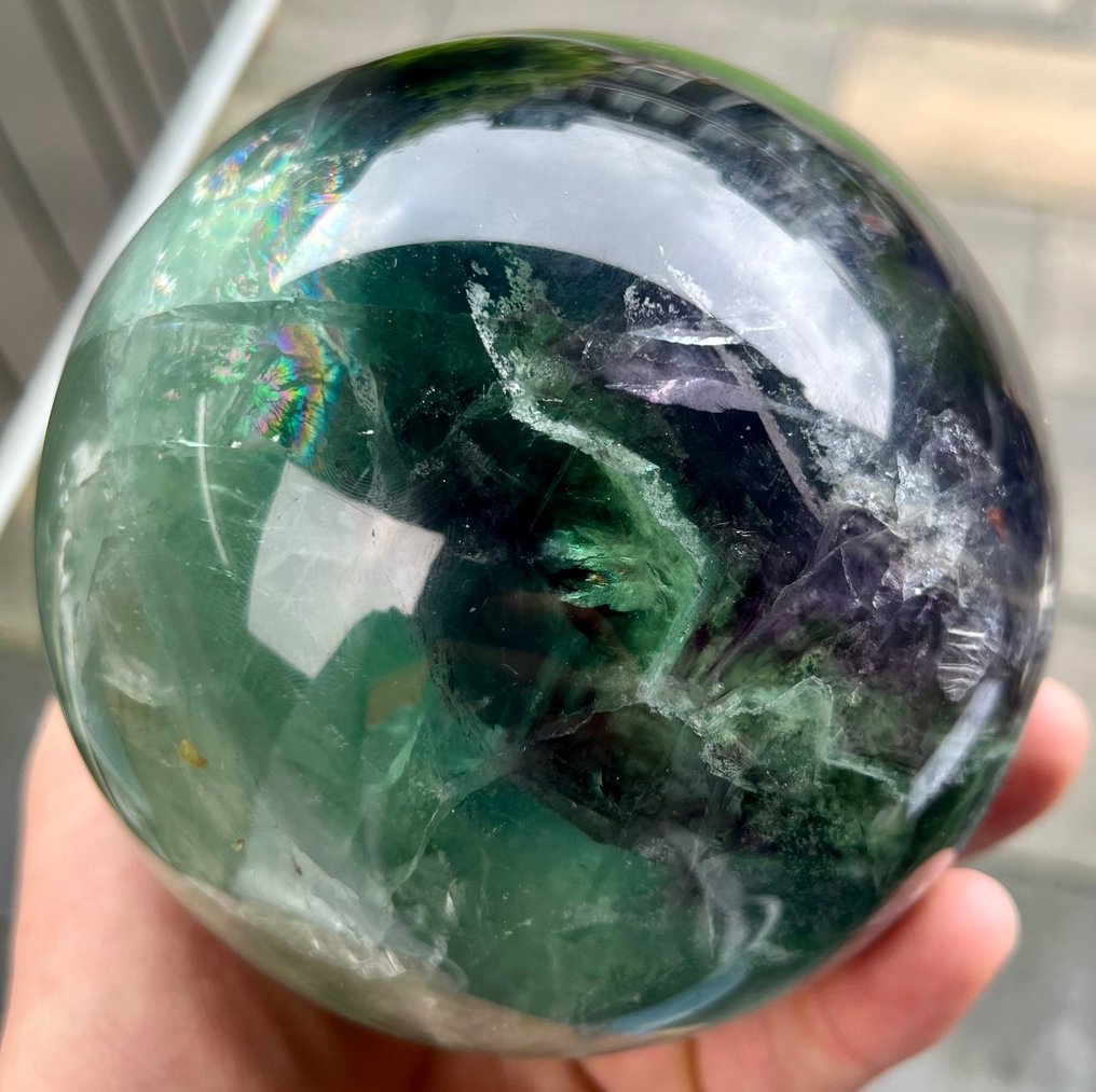 Fluoriitti Hienoksi kiillotettu Suuri vihreä/violetti fluoriittipallo - Korkeus: 12.77 cm - Leveys: 12.77 cm- 3380 g #1.2