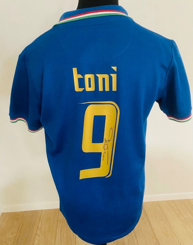 Italy - 欧洲足球锦标赛 - Luca Toni - 足球衫 #1.0