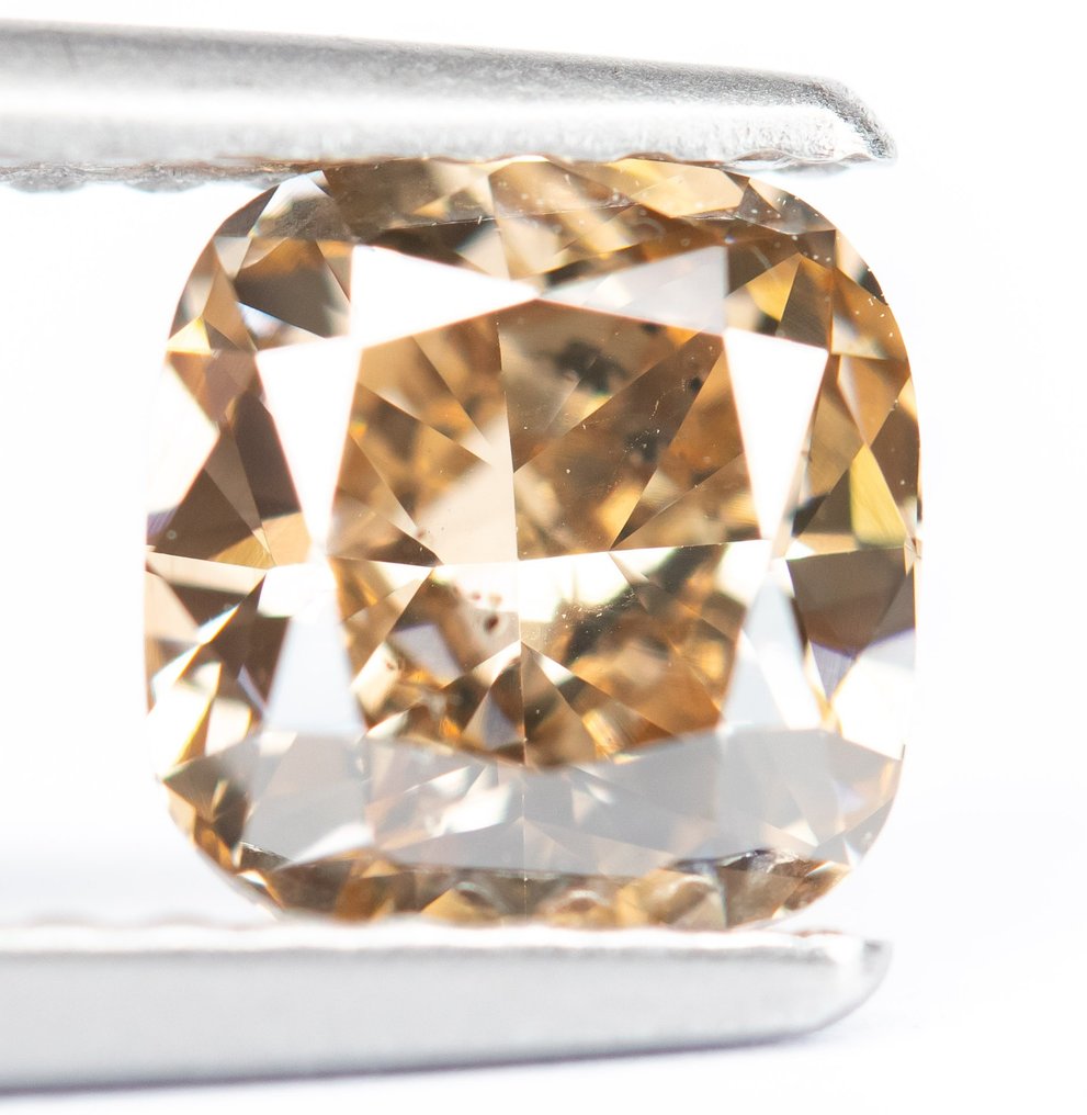 Ingen reservasjonspris - 1 pcs Diamant  (Naturfarget)  - 1.01 ct - Pute - Fancy Gulaktig Brun - SI1 - Edelstensrapport Antwerpen (GRA) #1.1