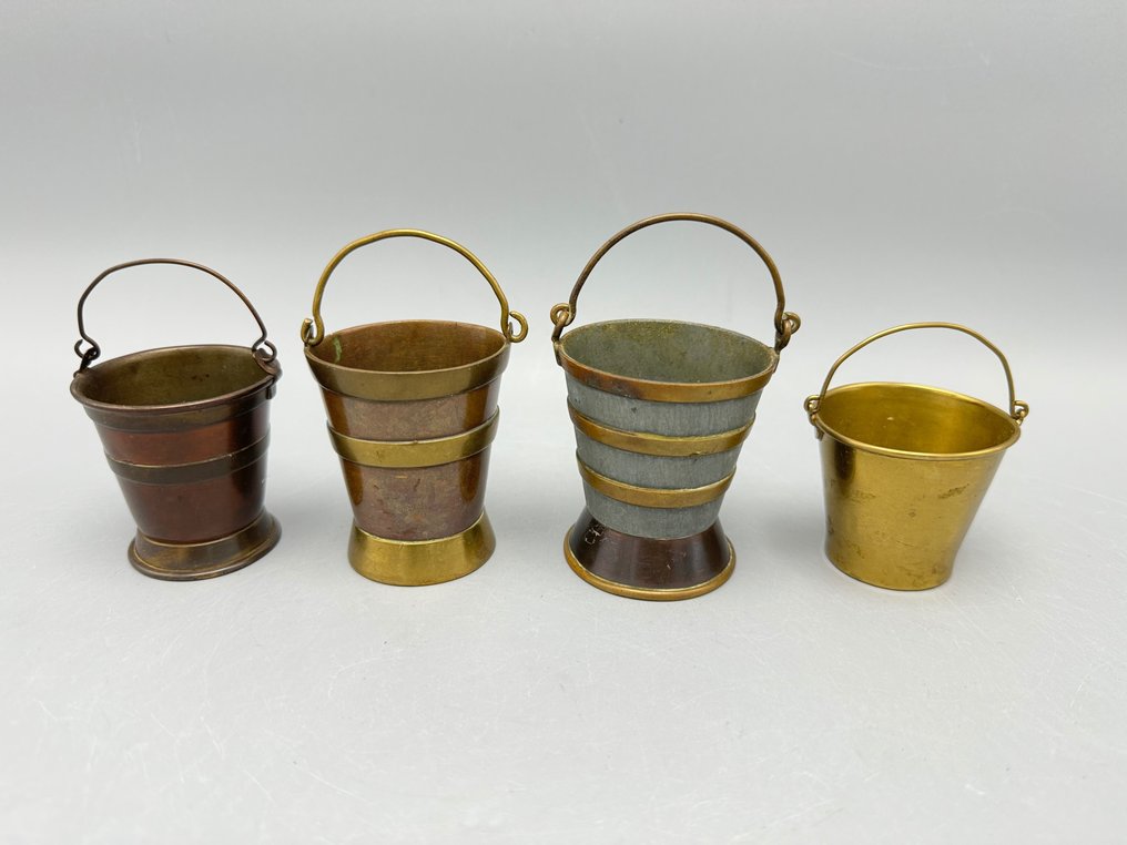 Unieke miniatuur emmers aker werkstukken  leerling kopersmid - 桶 - 铜, 黄铜  #1.1