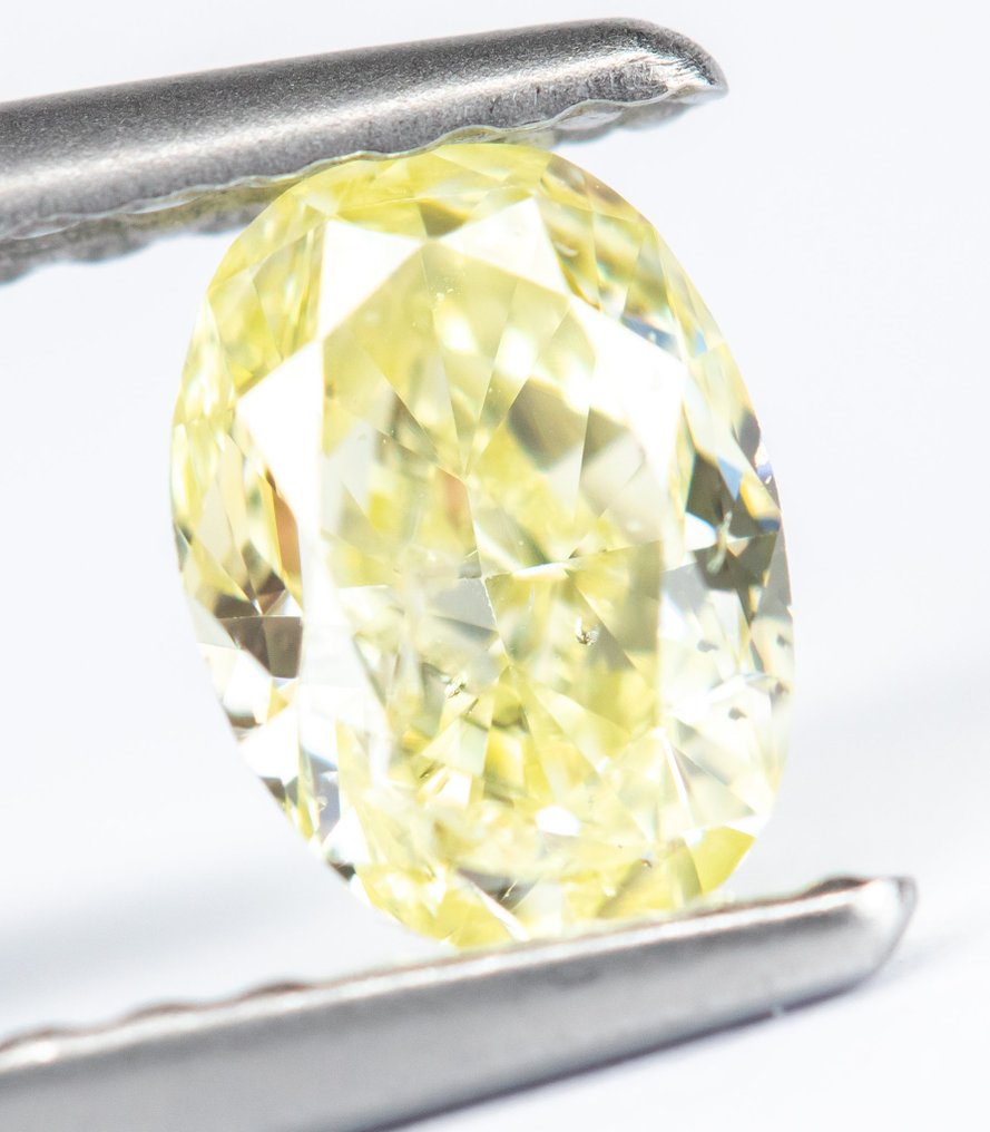 Zonder Minimumprijs - 1 pcs Diamant  (Natuurlijk gekleurd)  - 0.58 ct - Ovaal - Fancy light Geel - SI2 - Gem Report Antwerp (GRA) #2.1