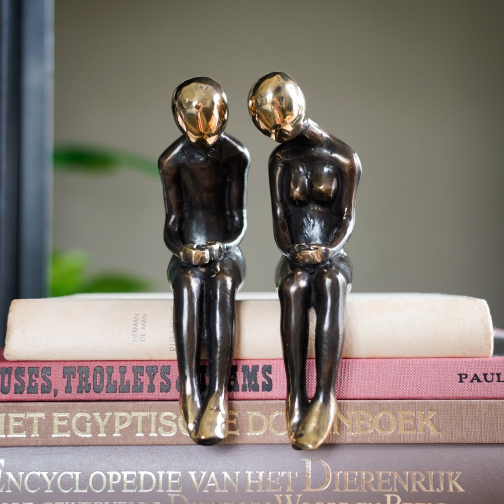 Escultura, NO RESERVE PRICE - Sitting Couple Sculpture - 15 cm - Bronze #1.1