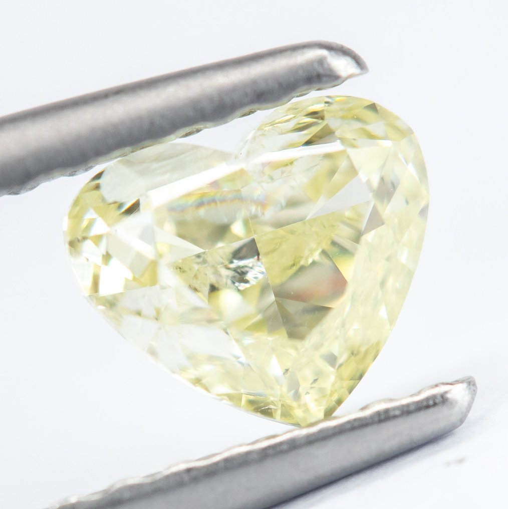 Zonder Minimumprijs - 1 pcs Diamant  (Natuurlijk gekleurd)  - 0.51 ct - Hart - Fancy light Geel - SI2 - Gem Report Antwerp (GRA) #1.2