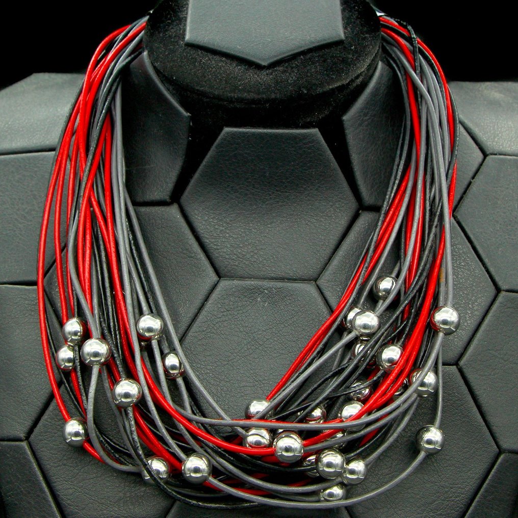 Colar de couro multifaixas moderno com esferas de aço- 173 g #2.1