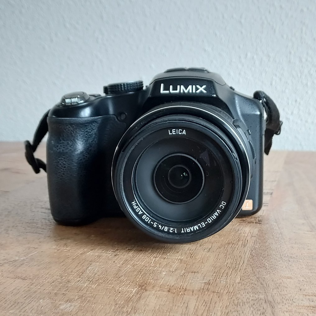 Panasonic Lumix DMC-FZ200 Fotocamera digitale ibrida #1.1