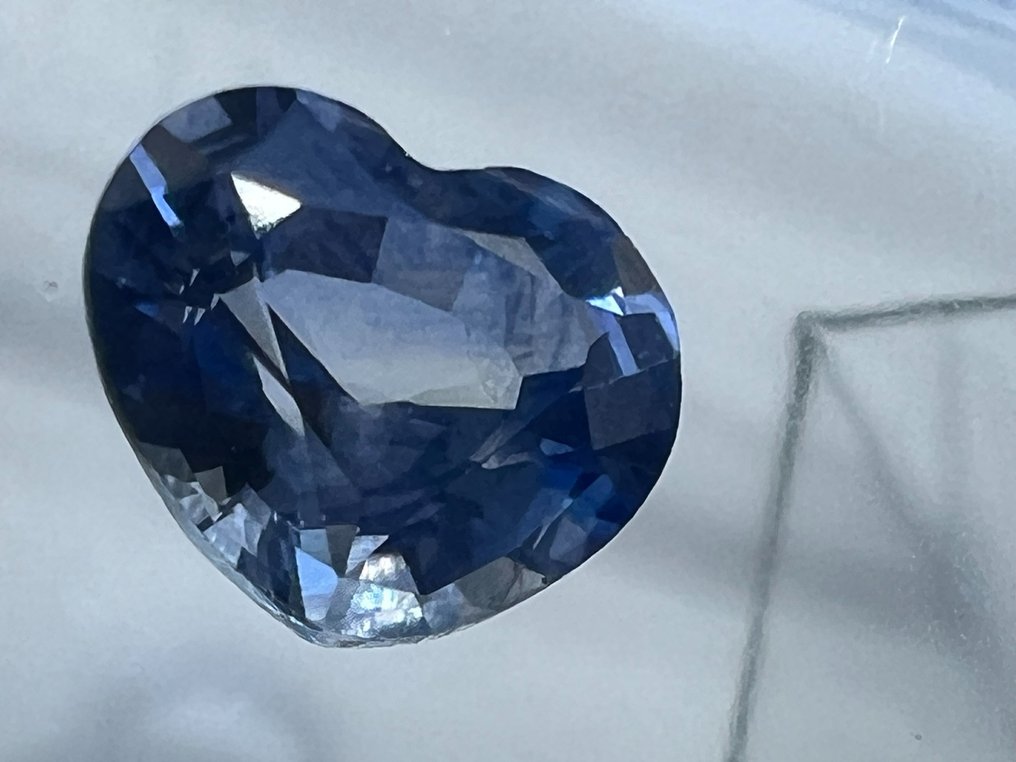 Blau Saphir - 0.97 ct - Antwerp Laboratory for Gemstone Testing (ALGT) #1.0