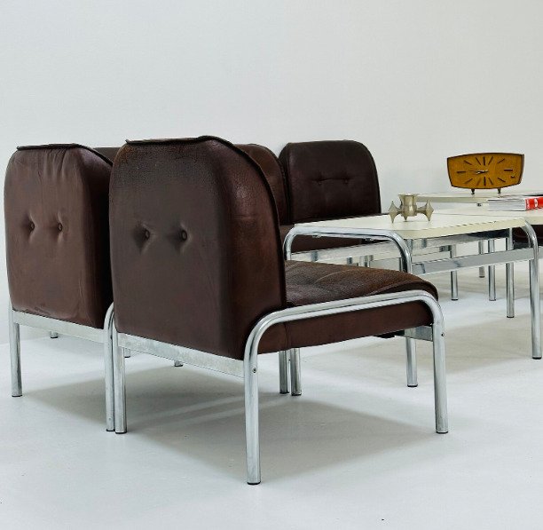 Girsberger - 座位组 - 皮革, 铬 - 两张单人椅、双人座、三座沙发、边桌和茶几 #2.1