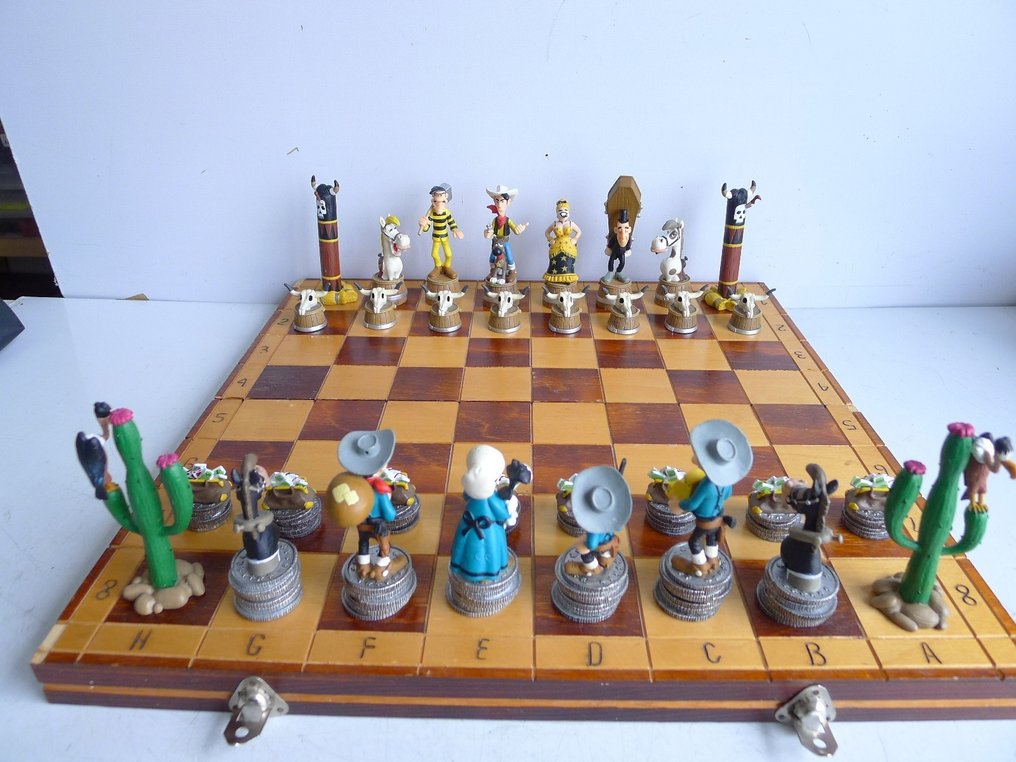 Lucky Luke & Dalton - Zestaw szachowy - 2009-Twardy plastik #3.1