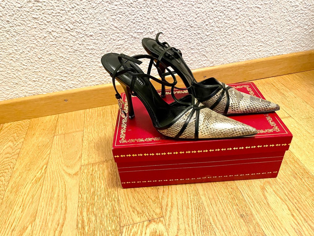 Cesare Paciotti - Schuhe mit Absatz - Größe: Shoes / EU 38 #1.1