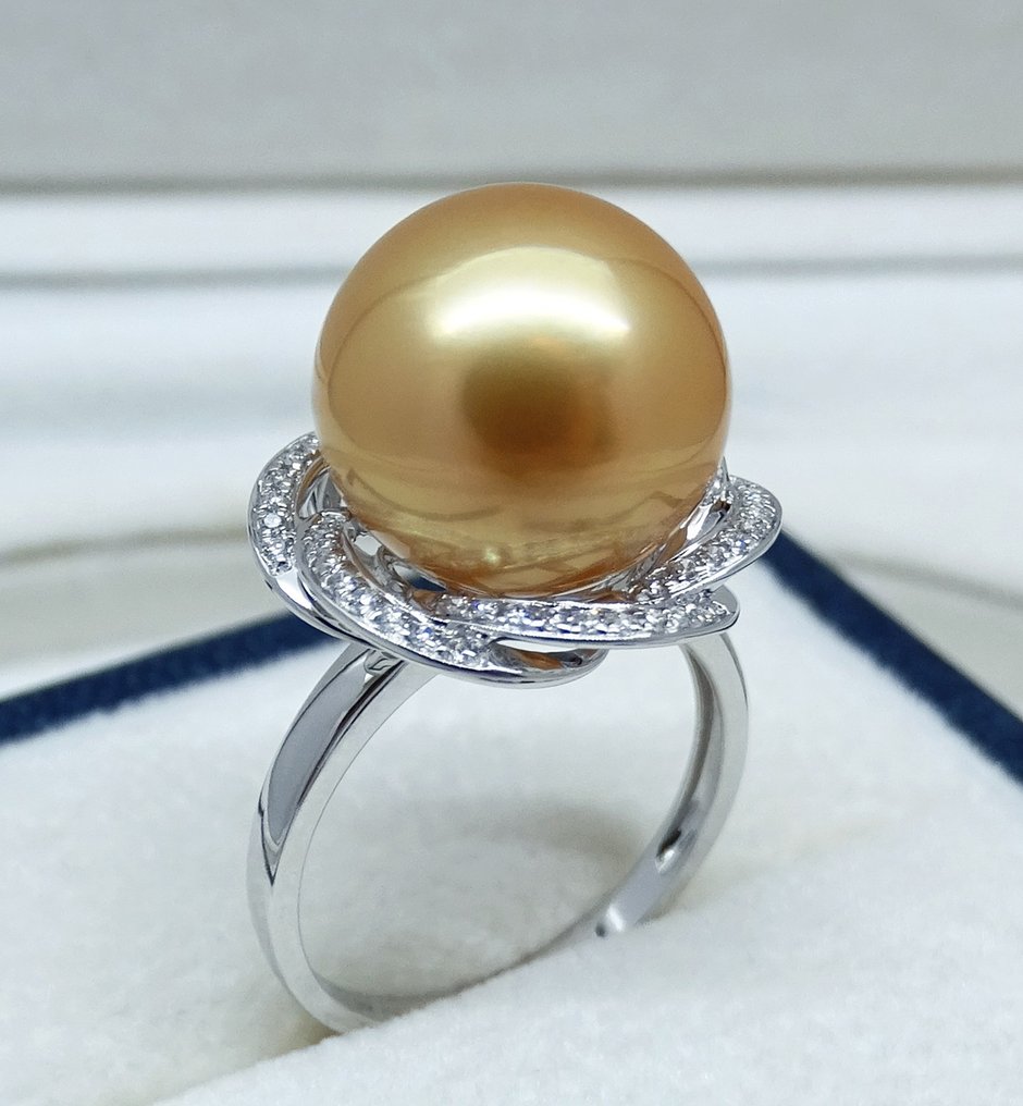 Bez ceny minimalnej
 - Pierścionek Złota perła Morza Południowego, 24-karatowe złote nasycenie, okrągła, 13,38 mm - 18 kt. białe złoto - Diament - Rozmiar: US 7 (bezpłatna zmiana rozmiaru) #1.2