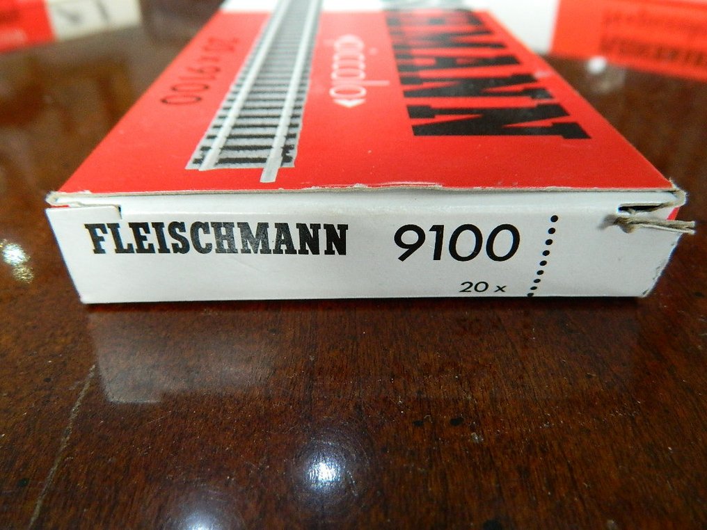Fleischmann N - 9100 - Binari di modellini di treni (20) - Lungo rettilineo #1.1