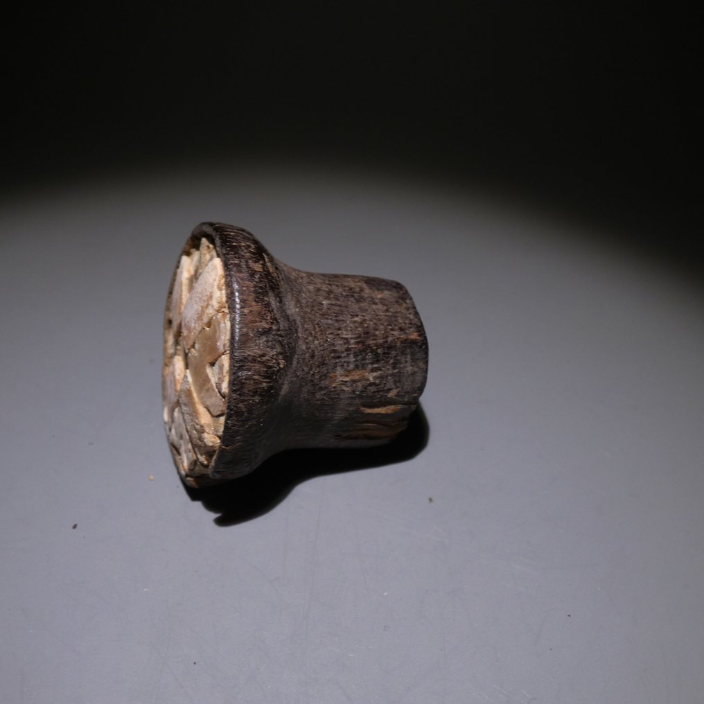 Huari，秘鲁 木, 珍珠母 Tamba - 耳环。直径3.2厘米。公元700年至1200年。西班牙进口许可证。 #2.1