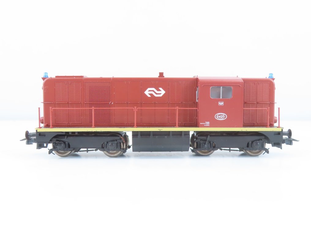 Roco H0 - 70787 - Diesellokomotiv (1) - Serie 2400 i brun farveskala - NS #2.1