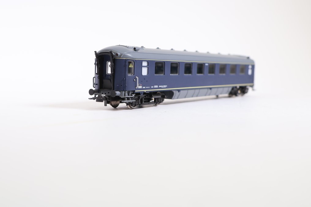 EloTrains H0 - 100.55 - Modellbahn-Personenwagen (1) - Königlicher Begleitwagen Bauart Plan K - NS #3.2