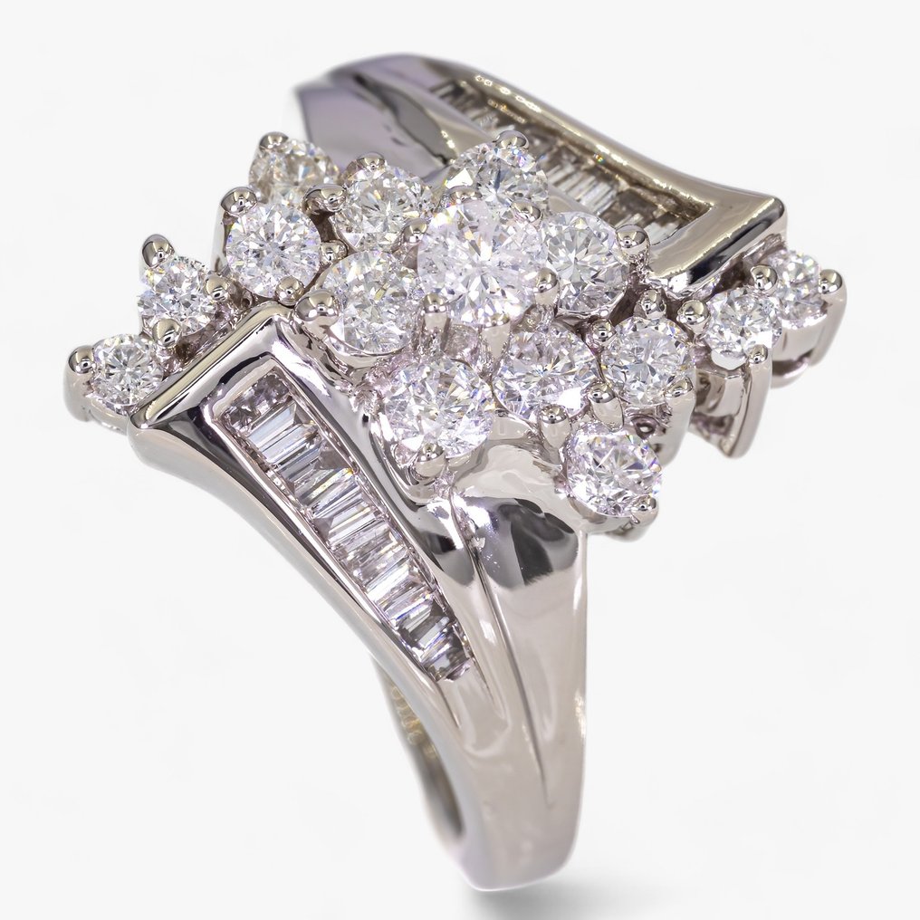 Ohne Mindestpreis - Ring - 14 kt Weißgold, 1,05 ct Diamanten – IGI-zertifiziert Diamant  (Natürlich) #1.2