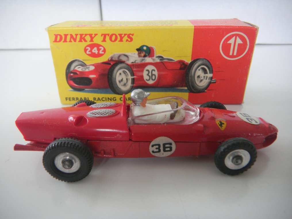 Dinky Toys - Modelbil - N° 242 - FERRARI RACING CAR #2.1