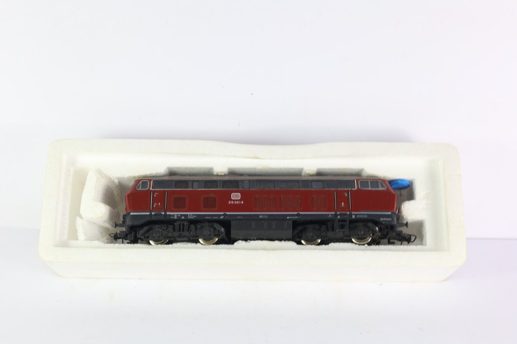 Roco H0 - 4151 - Πετρελαιοκίνητη μηχανή τρένου (1) - BR 215 - DB #3.2