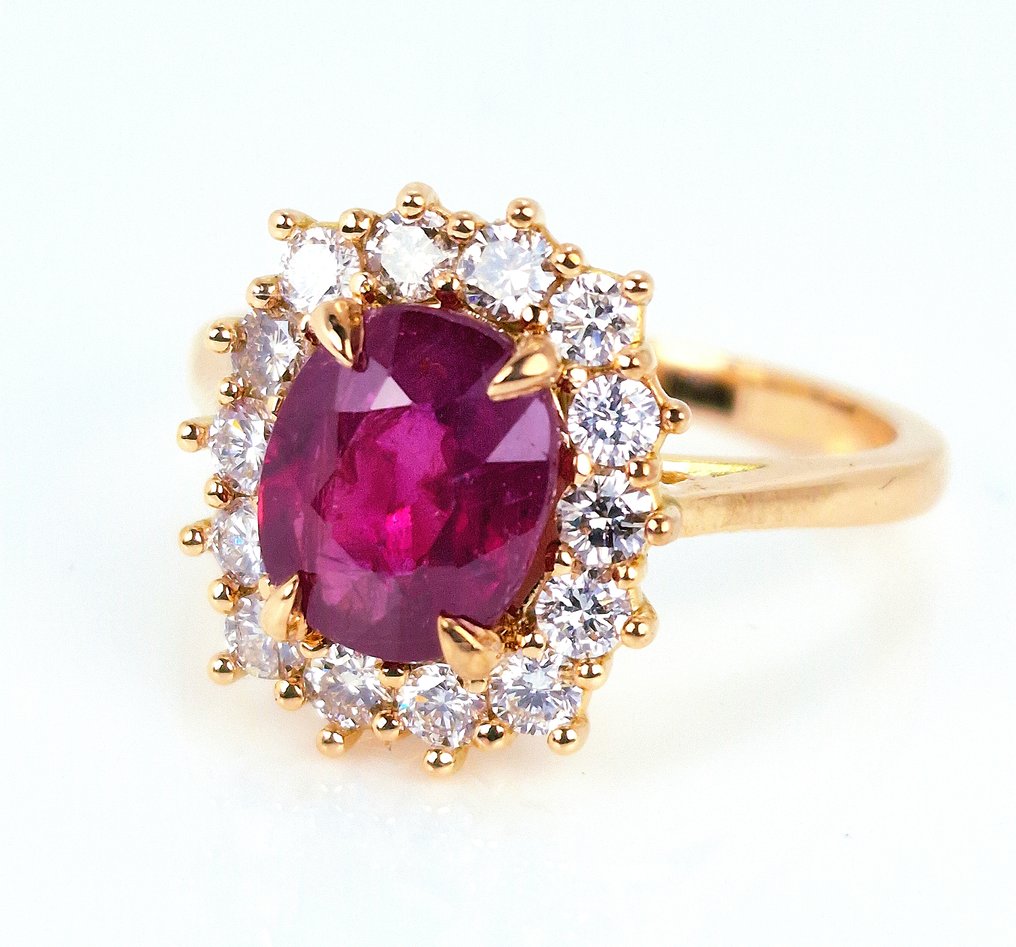 Ring 2,61 Ct Ruby, 18 kt "GIA" #1.2