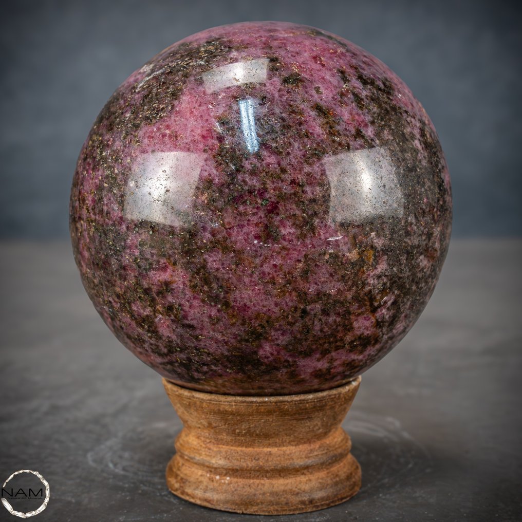 Very Rare Perfect Rhodonite Sphere- 925.33 g #2.1
