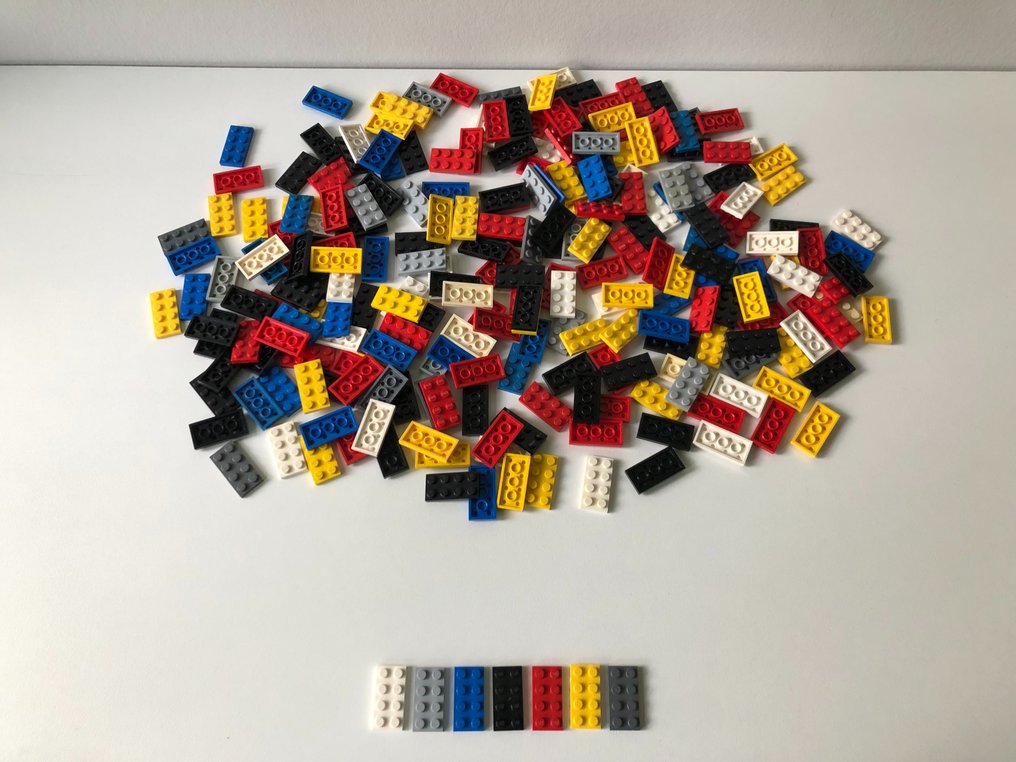 LEGO - Geen serie - LEGO Partij van 250 stuks platte plaatjes 2x4 diverse kleuren #1.1