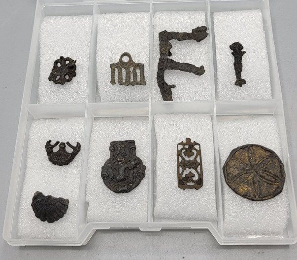 Średniowieczne Zbiór średniowiecznych znalezisk archeologicznych - 1 cm  (Bez ceny minimalnej
) #1.1