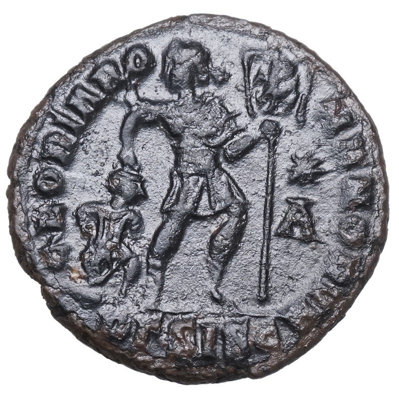 Rooman imperiumi. Valentinian I (364-375). Follis Siscia, KAISER mit Labarum  (Ei pohjahintaa) #1.1