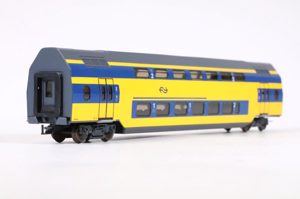 Lima H0 - 309605 - Personvagn för modelltåg (1) - Mellanvagn IRM - NS #1.1