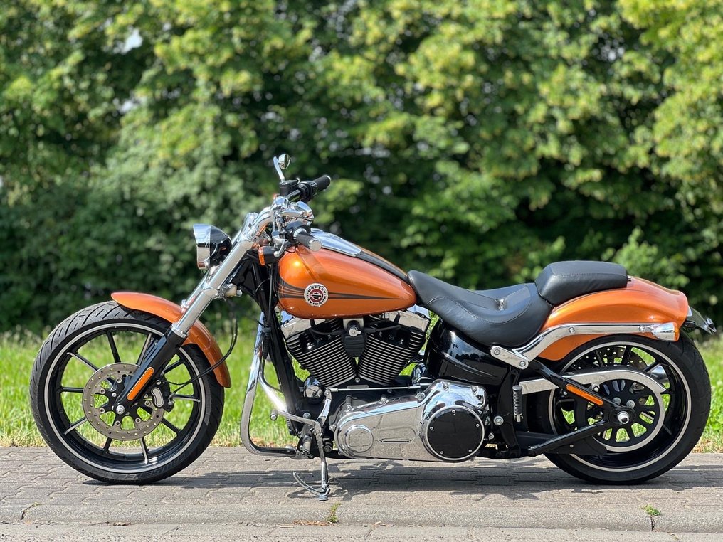 Harley Davidson FXSB Breakout 1580 cc 2014 auction online Catawiki