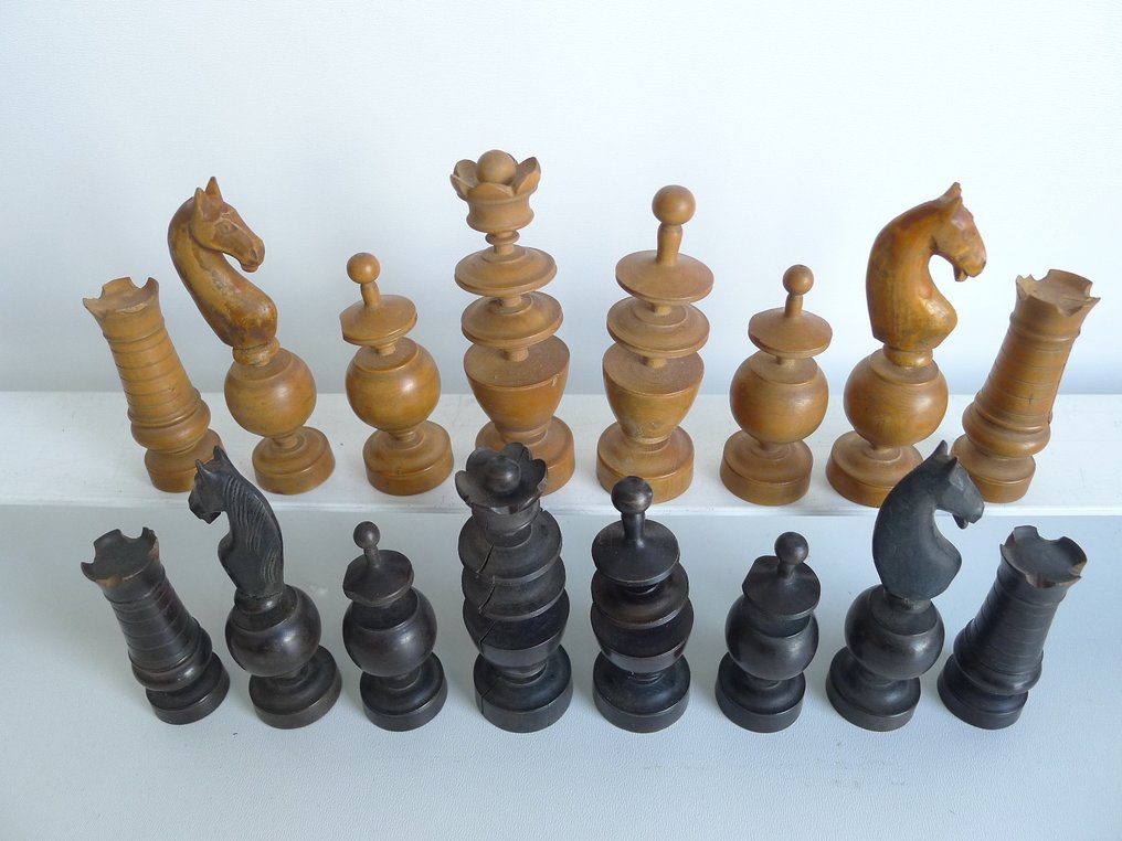 Tres RARE Jeu directoire pre regence 1790/1799 - 国际象棋套装 - 天然黄杨木并染成黑色 #2.1