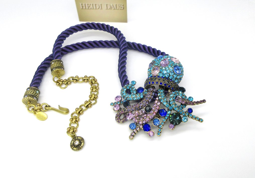 Heidi Daus - Pendant/brooch "Deep Sea Dazzler" Swarovski crystals & silk cord necklace "Elegant Essentials" - Necklace with pendant #2.1