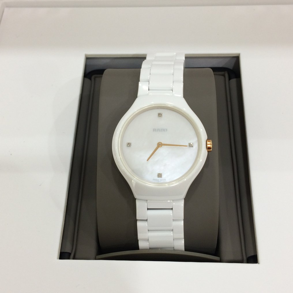 Rado True Thin Line R27958909 Damen 2020 und ff. auktion Catawiki